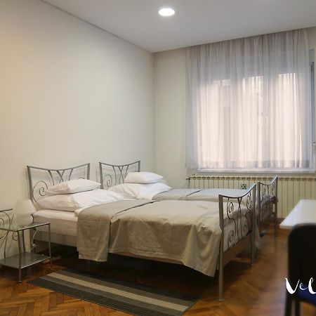 Apartment Velini Zagreb Kamer foto